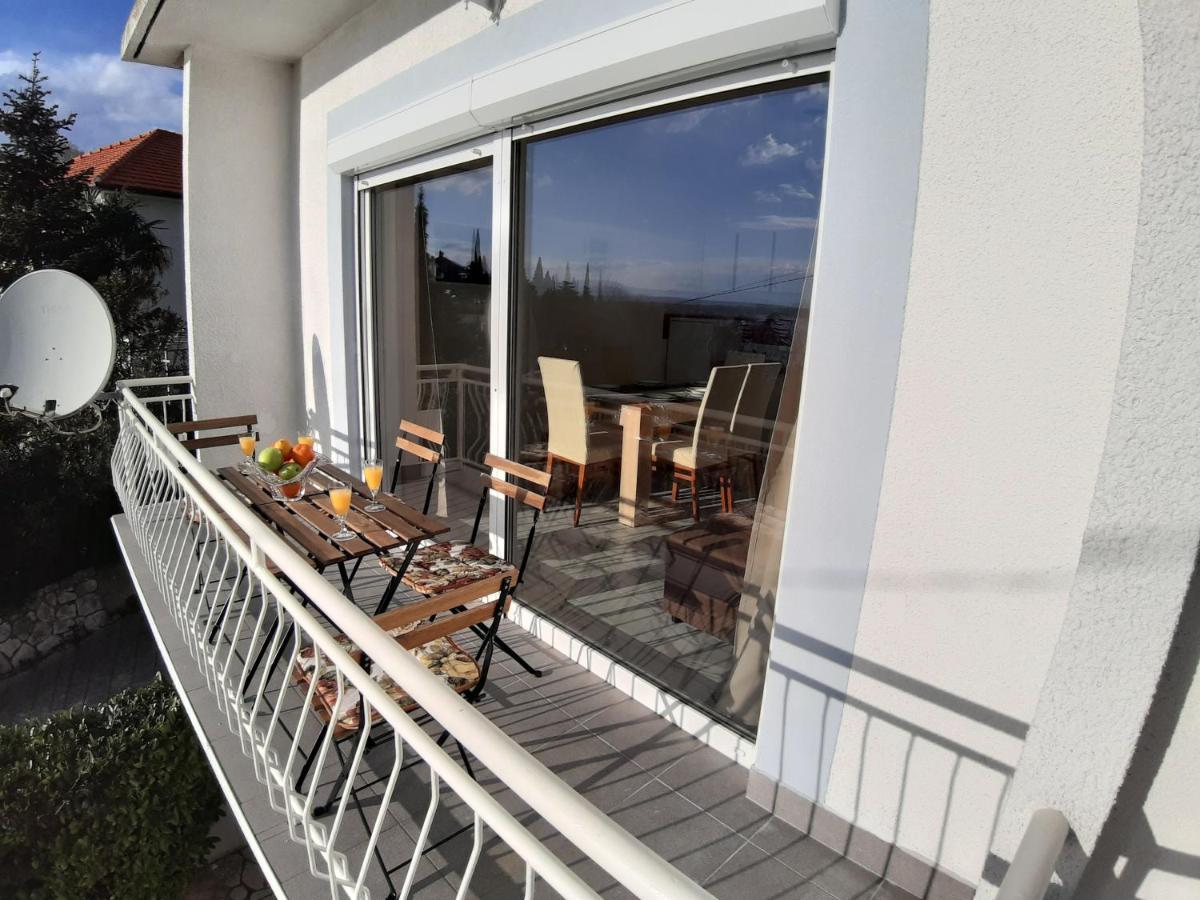 Apartment Elena Dramalj Exterior photo